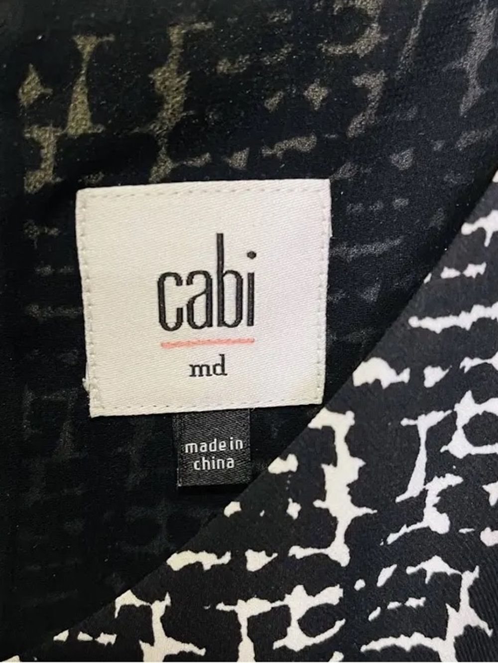 CAbi 3090 Broken Check/ Abstract Houndstooth Sleeveless Blouse Medium - Picture 8 of 10